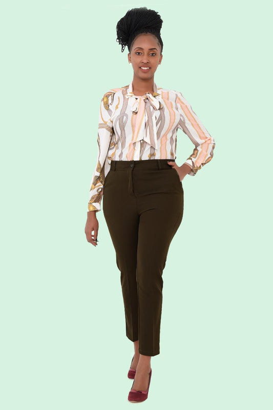 Pockets Buckled Belt Pants in Green